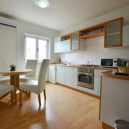 Kliska Apartman *